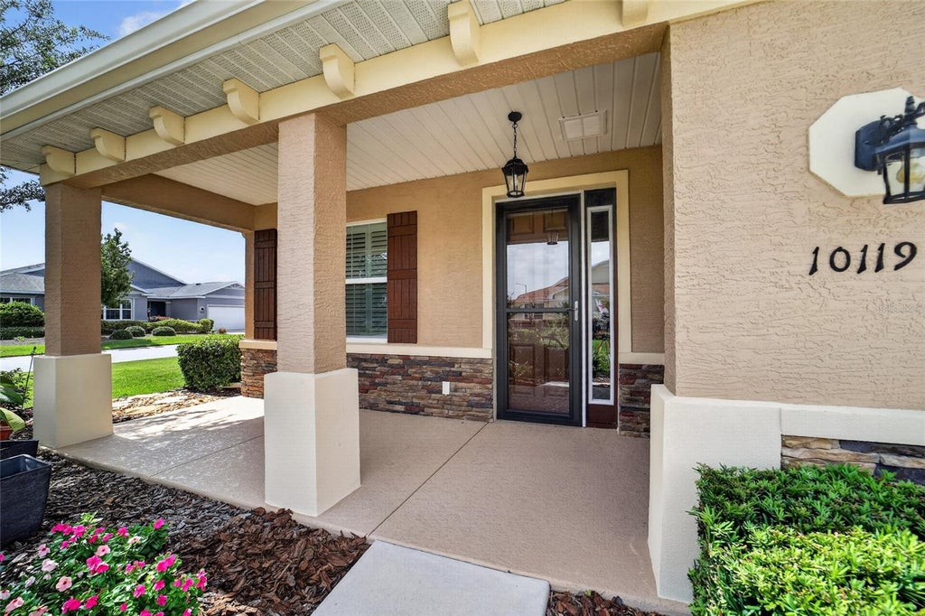 Photo of 10119 SW 88th Street, Ocala, FL 34481 (MLS # OM728283)
