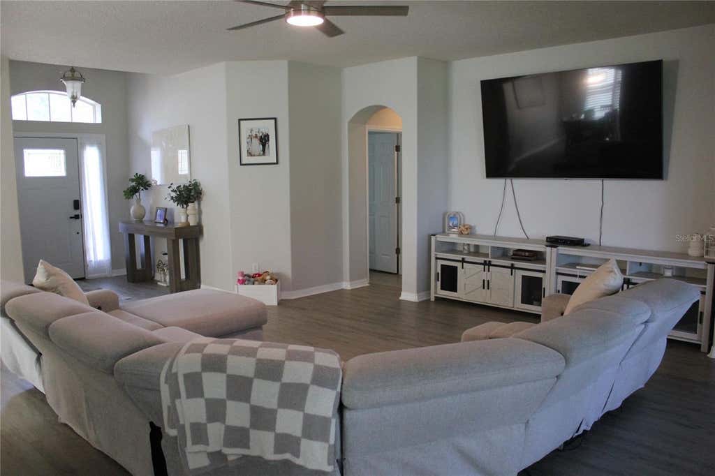 Photo of 3850 Beacon Ridge Way, Clermont, FL 34711 (MLS # G5113861)