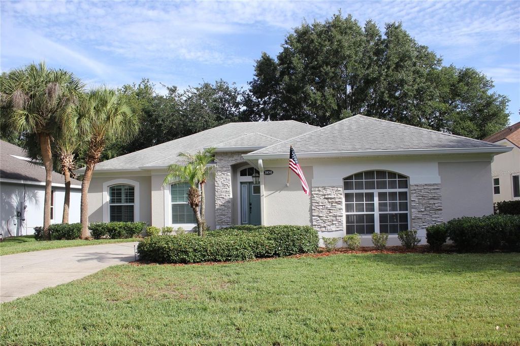 Photo of 3850 Beacon Ridge Way, Clermont, FL 34711 (MLS # G5113861)