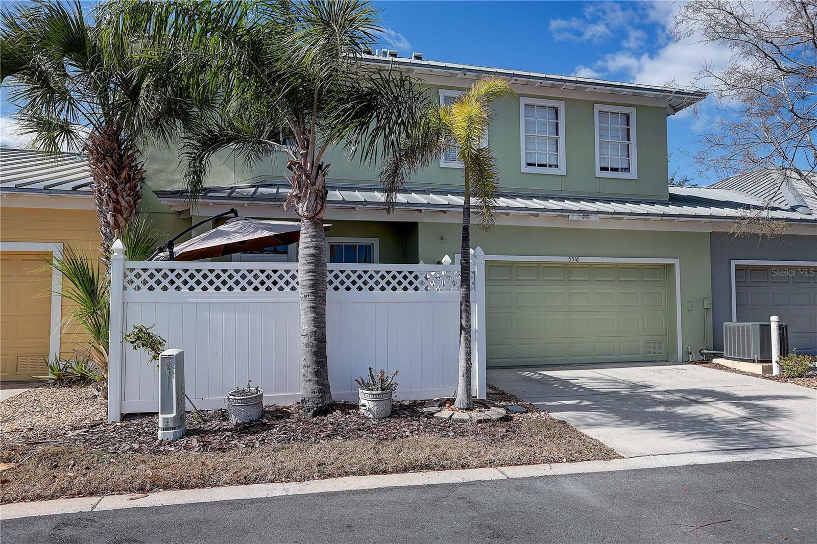 TOWNHOMES AT COMPASS POINTE - Residential