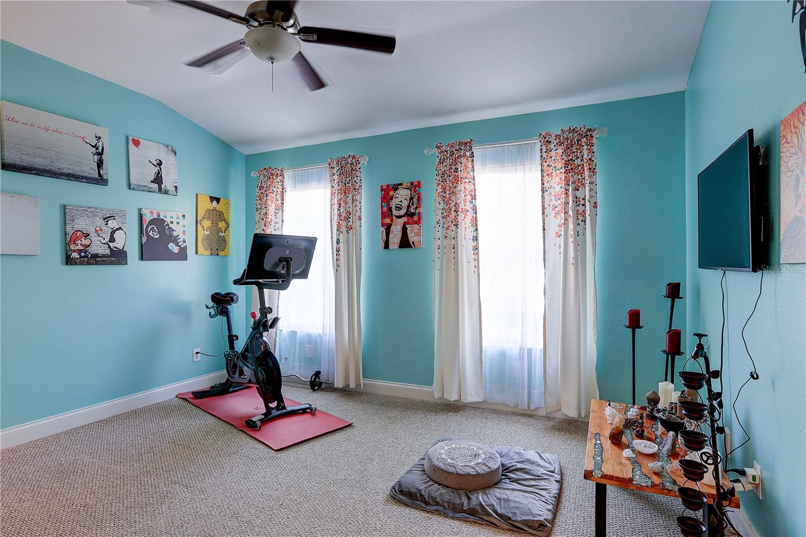 TOWNHOMES AT COMPASS POINTE - Residential