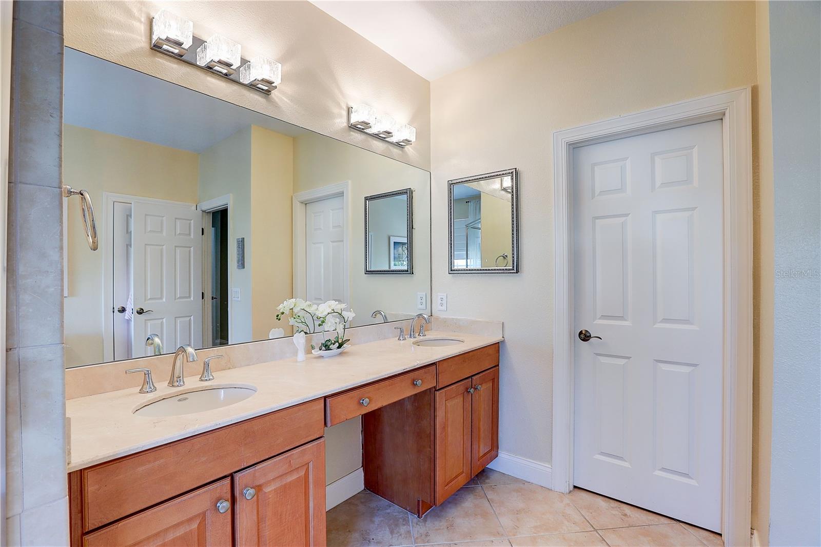 TOWNHOMES AT COMPASS POINTE - Residential