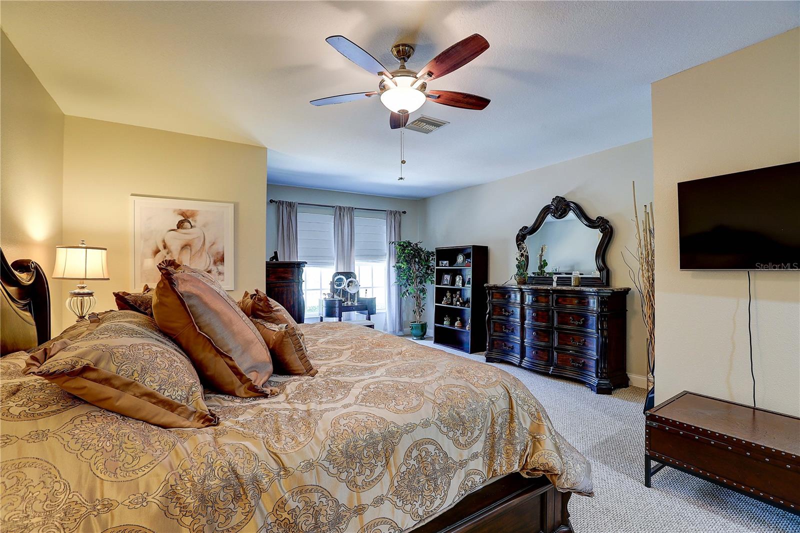 TOWNHOMES AT COMPASS POINTE - Residential