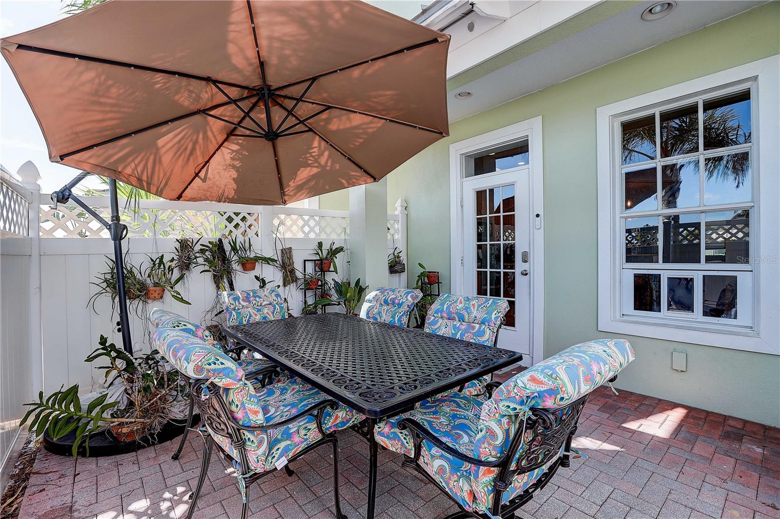 TOWNHOMES AT COMPASS POINTE - Residential