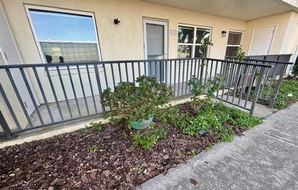 Photo of 620 W Osceola Street #106, Clermont, FL 34711 (MLS # O6408593)