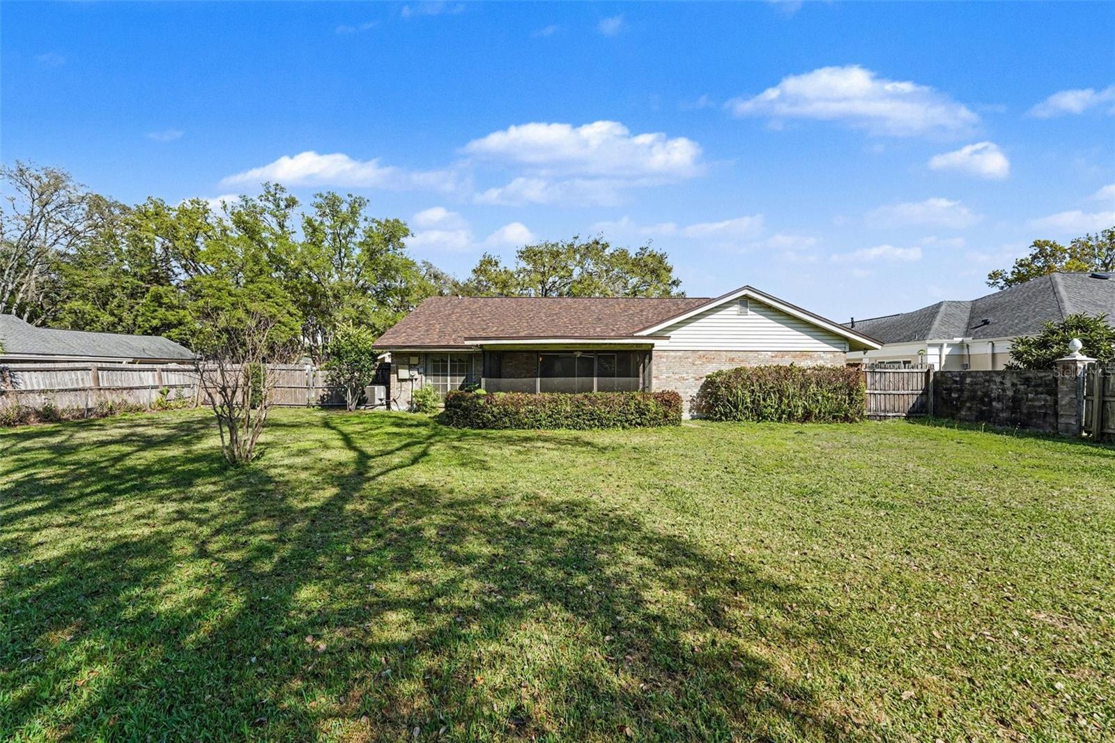CARROLLWOOD SUB UNIT 22 B - Residential