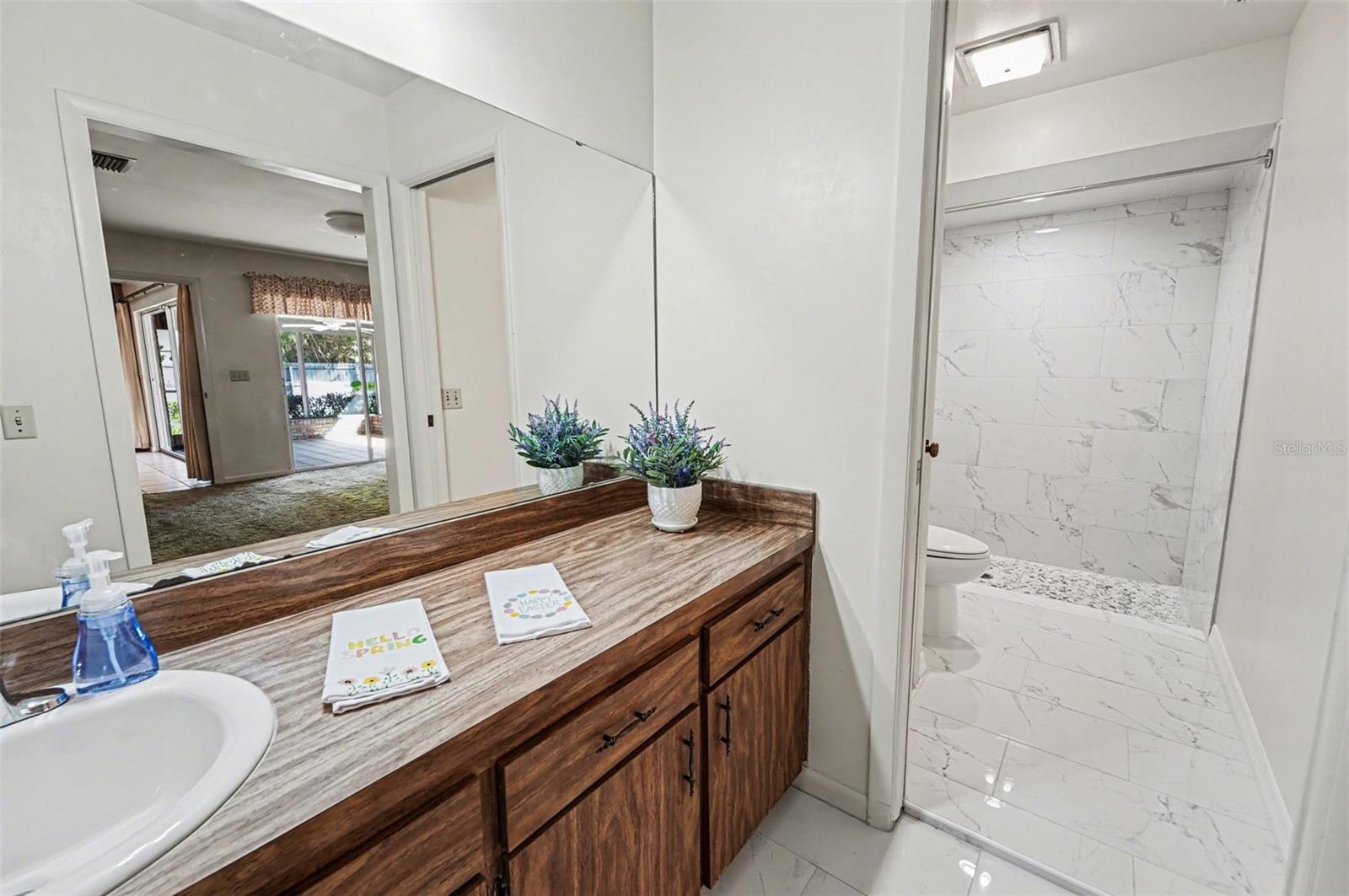 CARROLLWOOD SUB UNIT 22 B - Residential