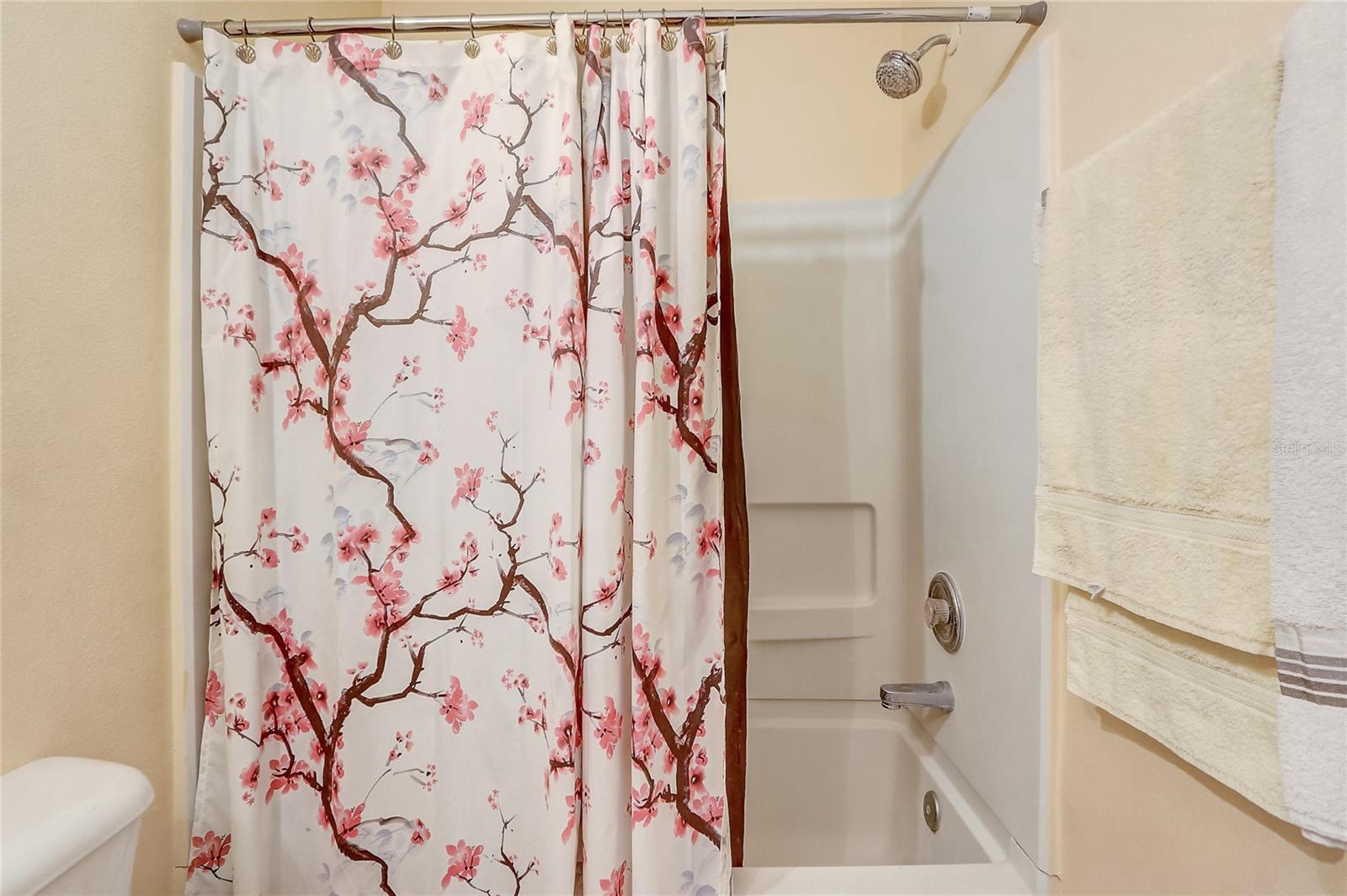 EDGEWATER AT GRAND OAKS PH 02 - Residential