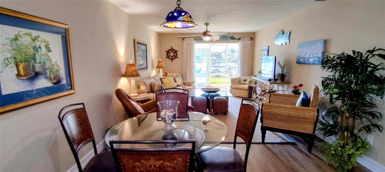 COLONNADES CONDO 11 - Residential