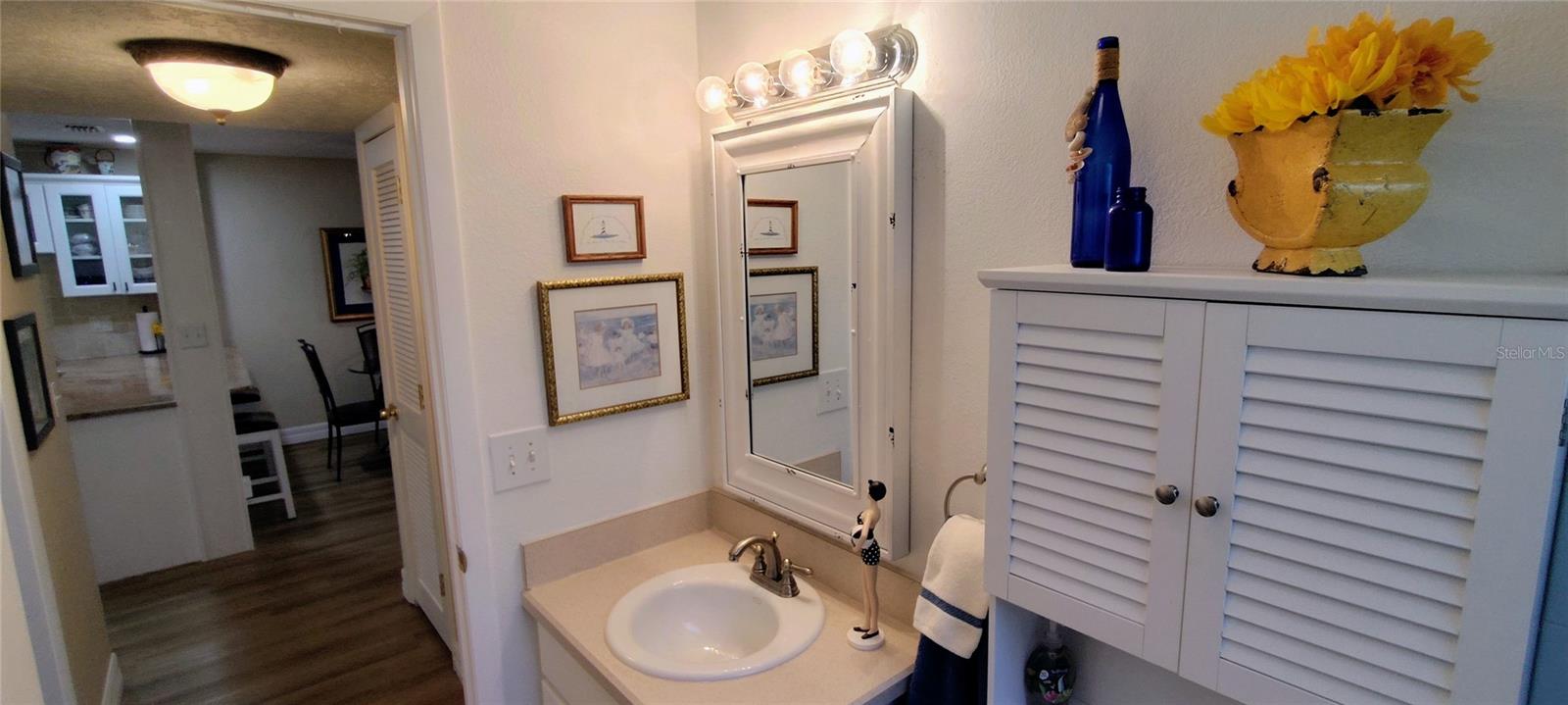 COLONNADES CONDO 11 - Residential