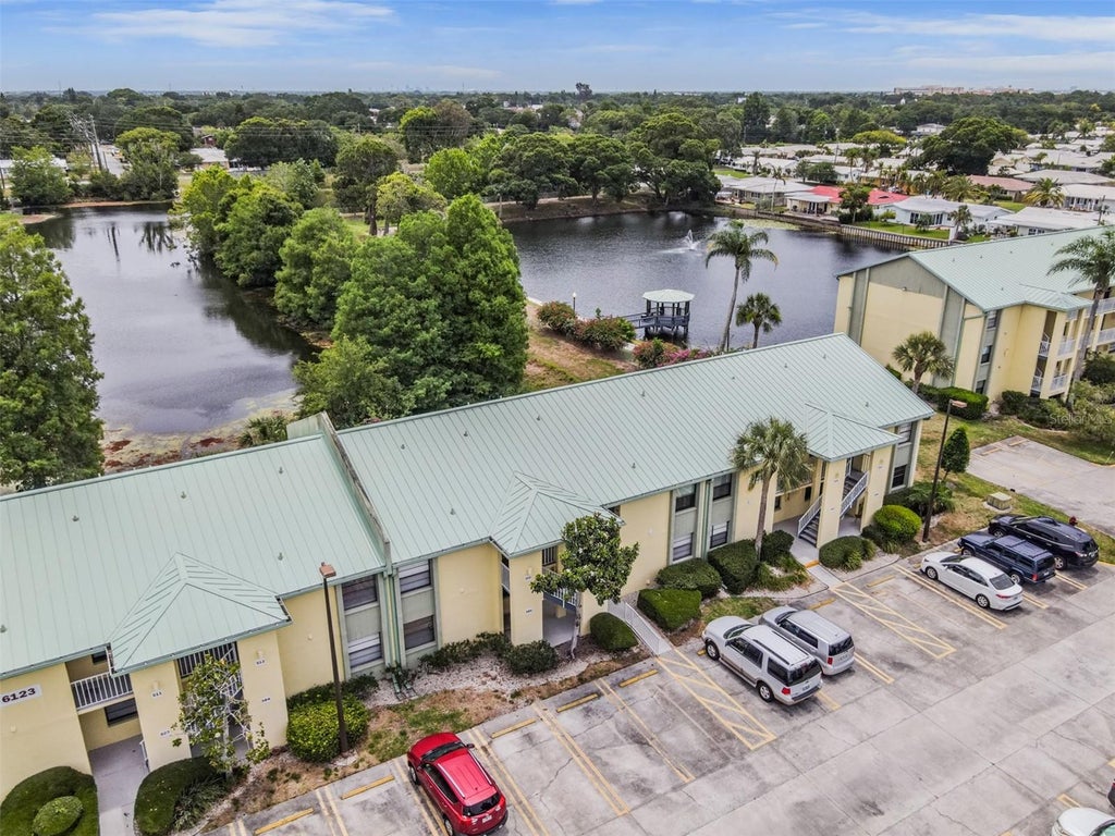 Photo of 6125 113th Street #514, Seminole, FL 33772 (MLS # TB8556600)