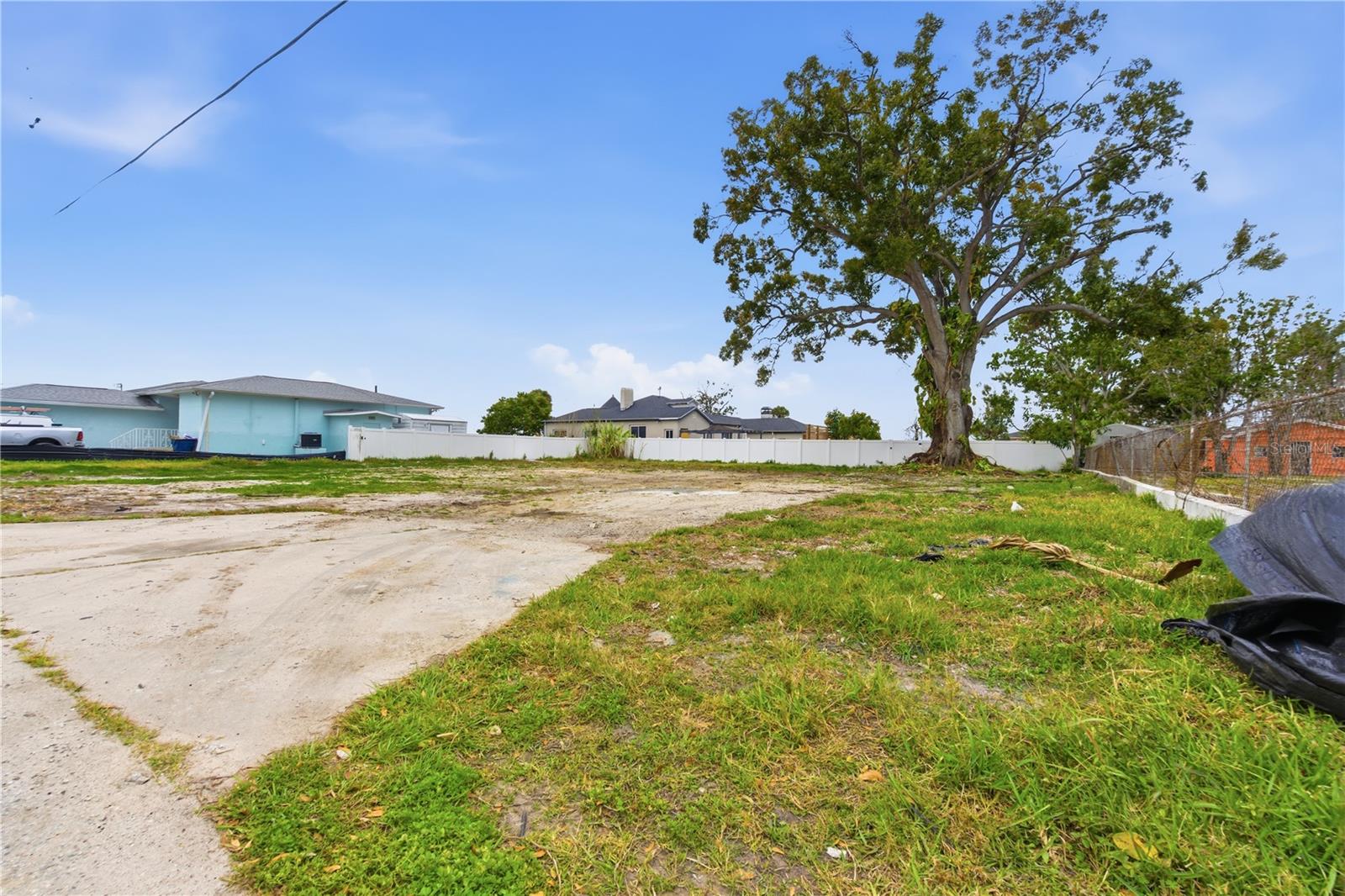 EAST TAMPA BLOCKS 1 TO 40 - Land