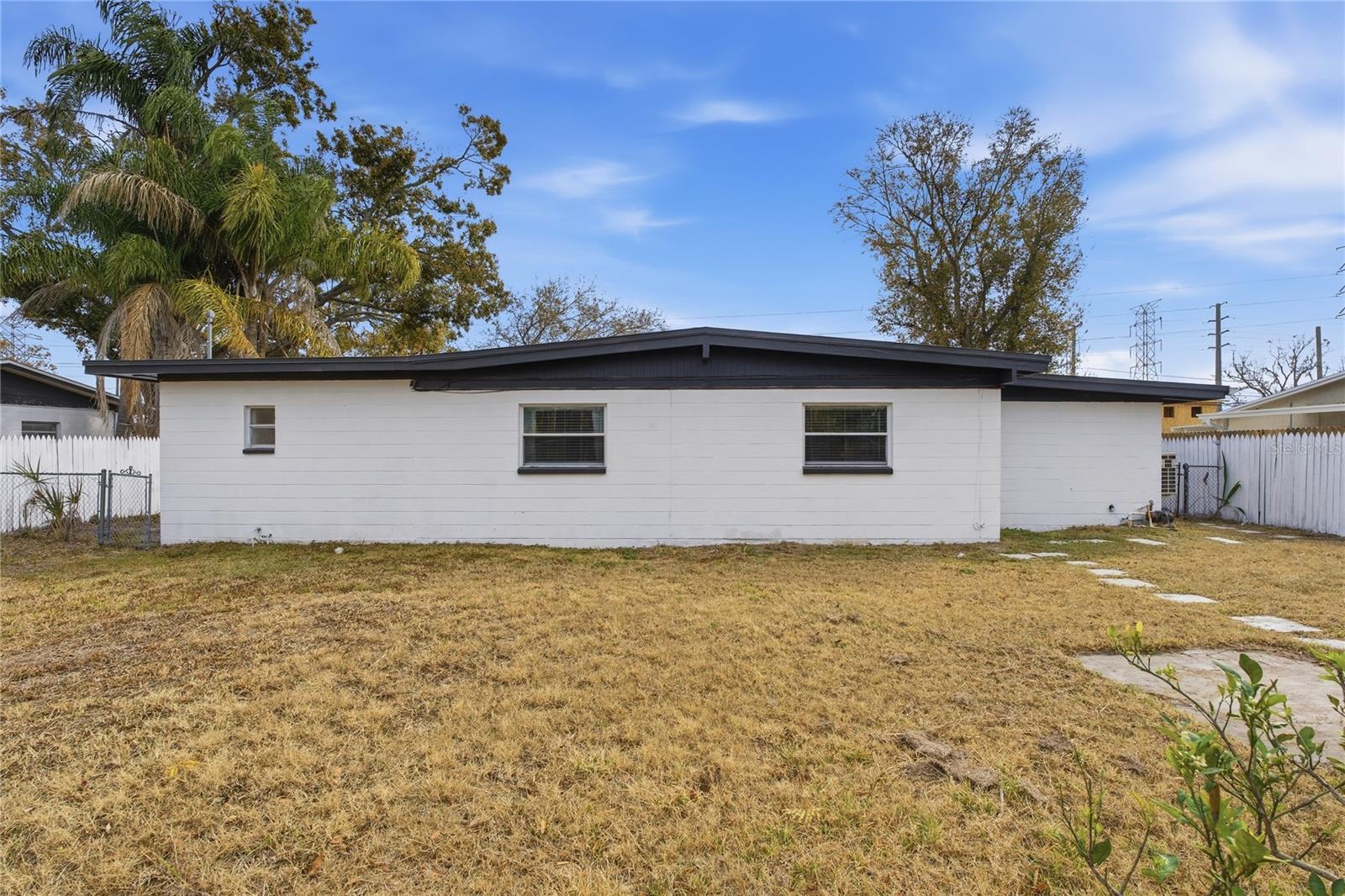 OLDSMAR COUNTRY CLUB ESTATES SEC 3 - Residential