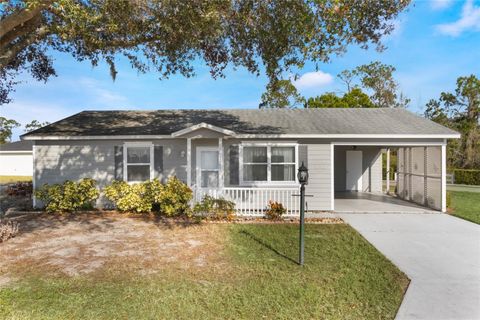 A home in LAKE WALES