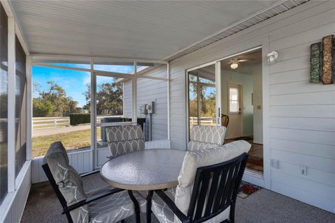 A home in LAKE WALES