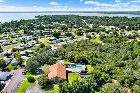 A home in LAKE WALES