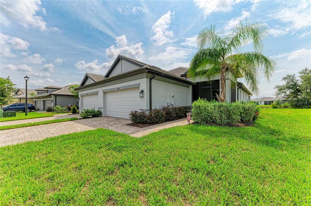 Photo of 18048 Cherished Loop, Lakewood Ranch, FL 34211 (MLS # A4701505)