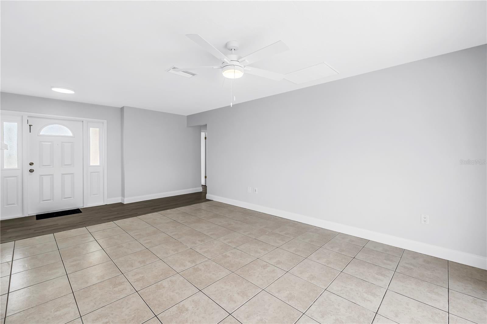 2918 SANDPOINTE DRIVE, BRADENTON, FL, 34205 2 2918 SANDPOINTE DRIVE
