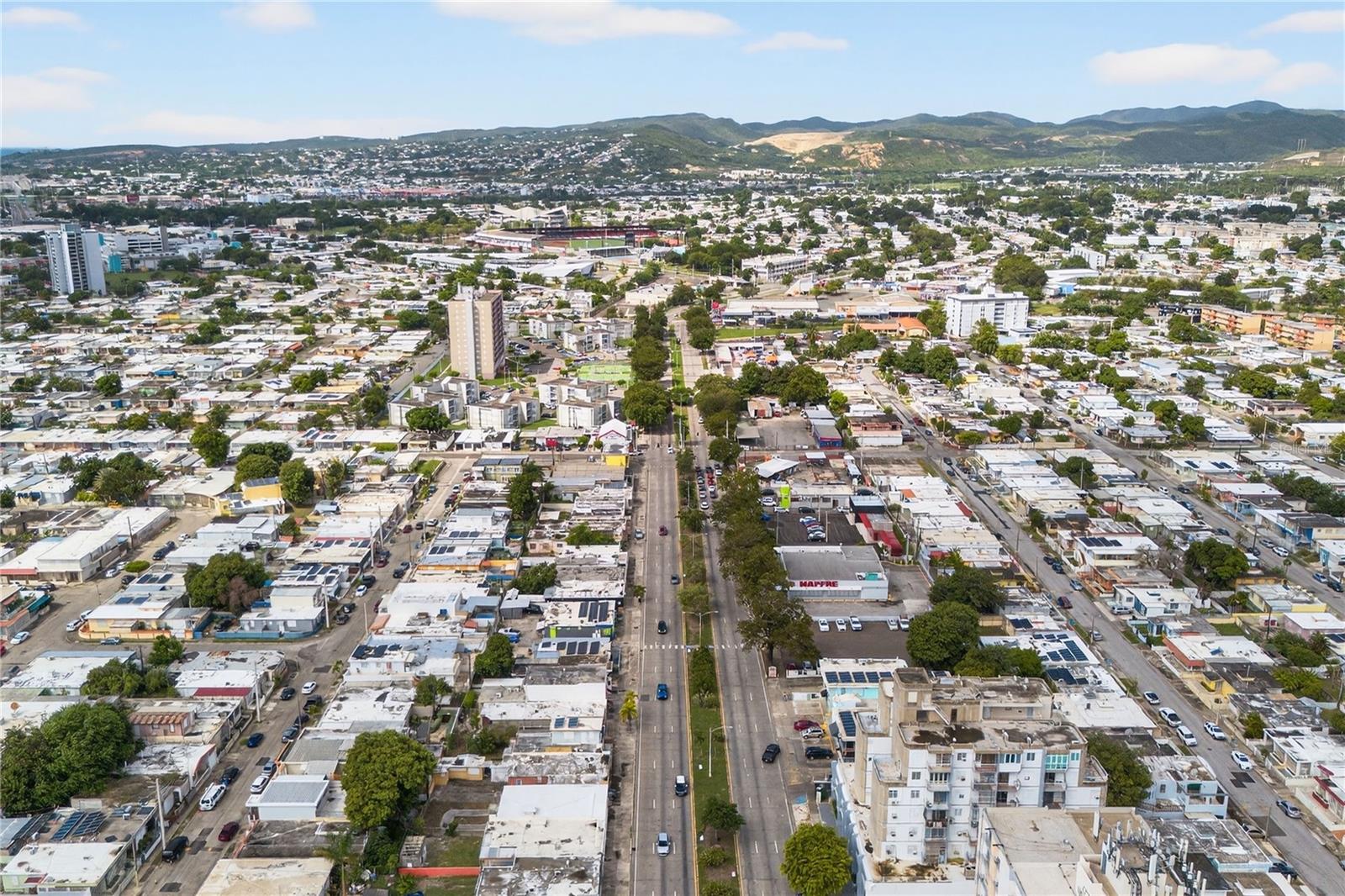 AVE. LAS AMERICAS - Residential