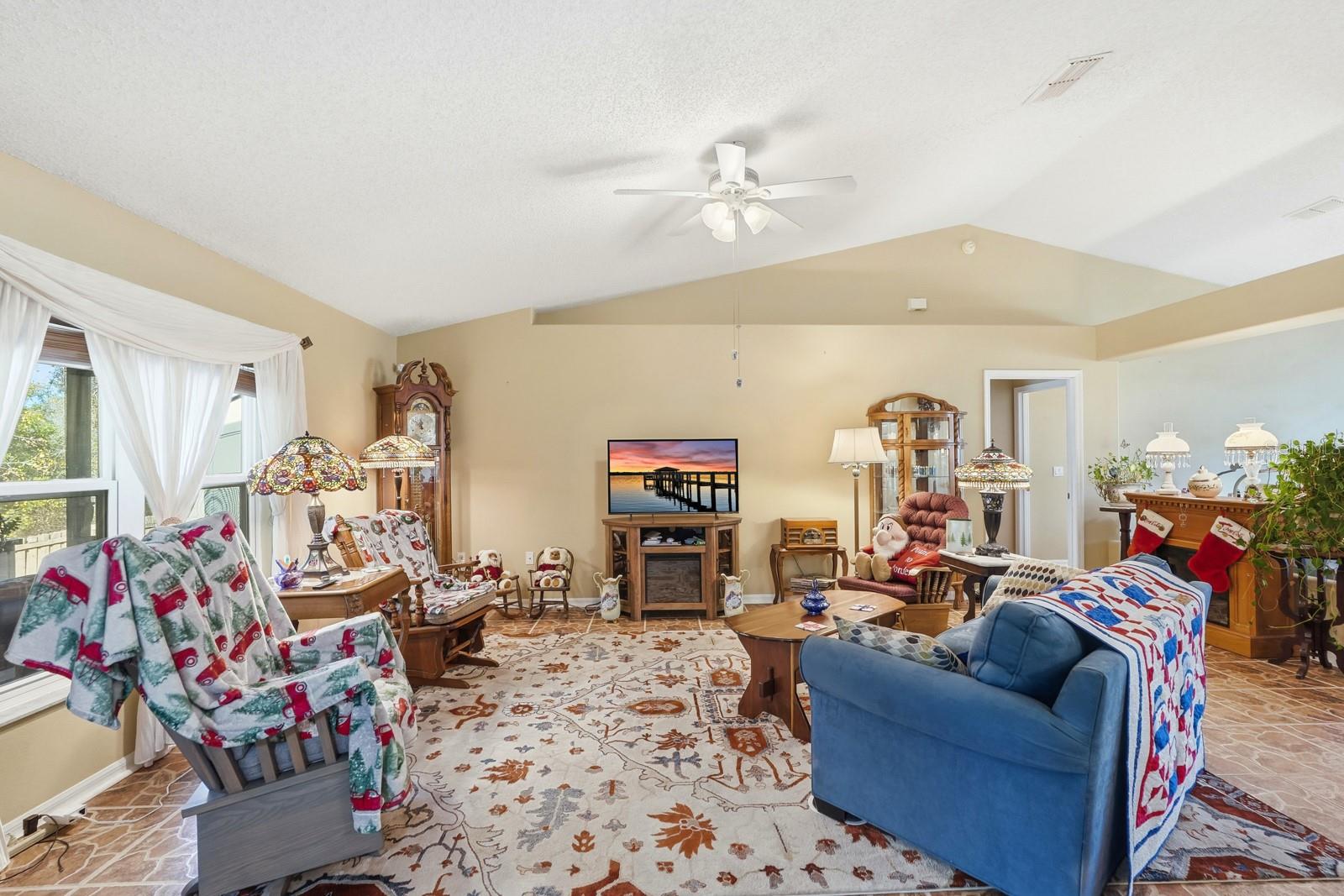 DELTONA LAKES UNIT 71 - Residential