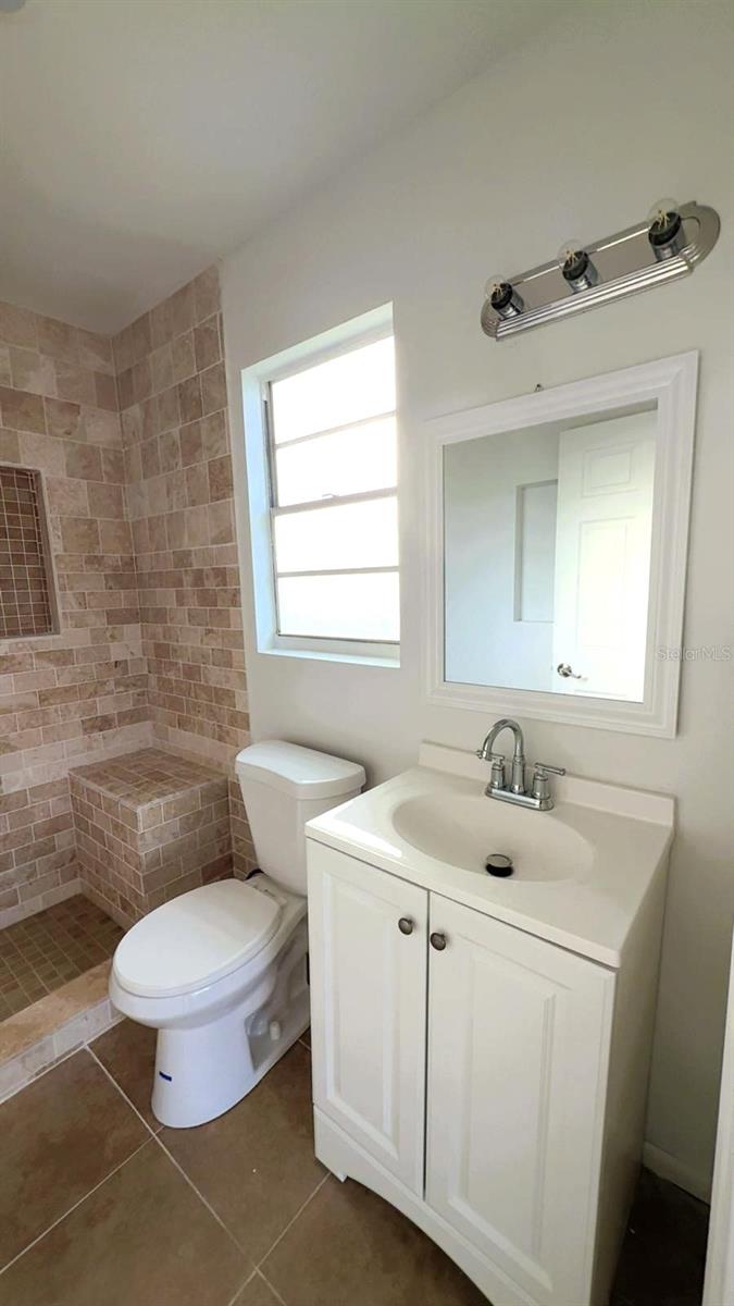 SOUTH VENICE - Residential