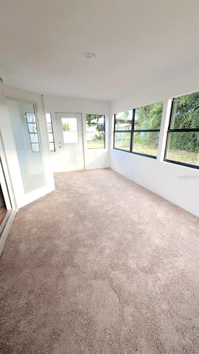 SOUTH VENICE - Residential