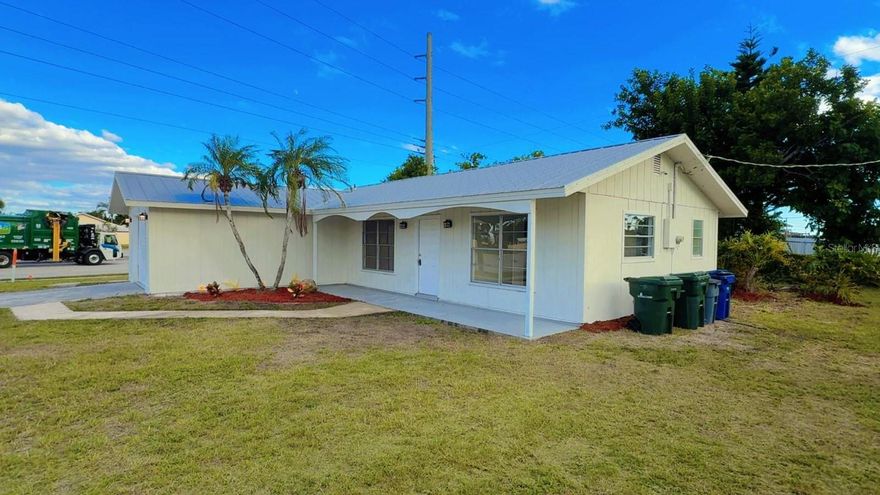 GORGEOUS FAMILY HOME WITH A NEWER METAL ROOF  NEWER KITCHEN AND BATH IN THE HEART OF SOUTH VENICE, CLOSE TO EVERYWHERE, LARGER CORNER LOT ,ABOUT 5 MINUTES FROM BEAUTIFUL BEACHES , NO ASSOCIATION, PROPERTY HAS A ROOM ON THE BACK WHICH COULD BE USED AS A 3 BEDROOM, READY TO MOVE IN