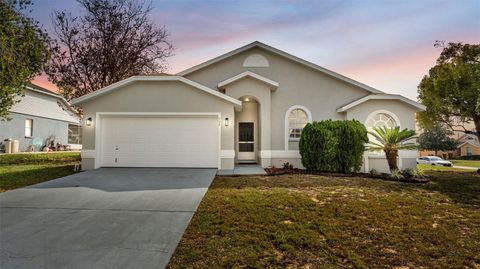 Photo of 752 Hunt Drive, Lake Wales, FL 33853 (MLS # L4960114)