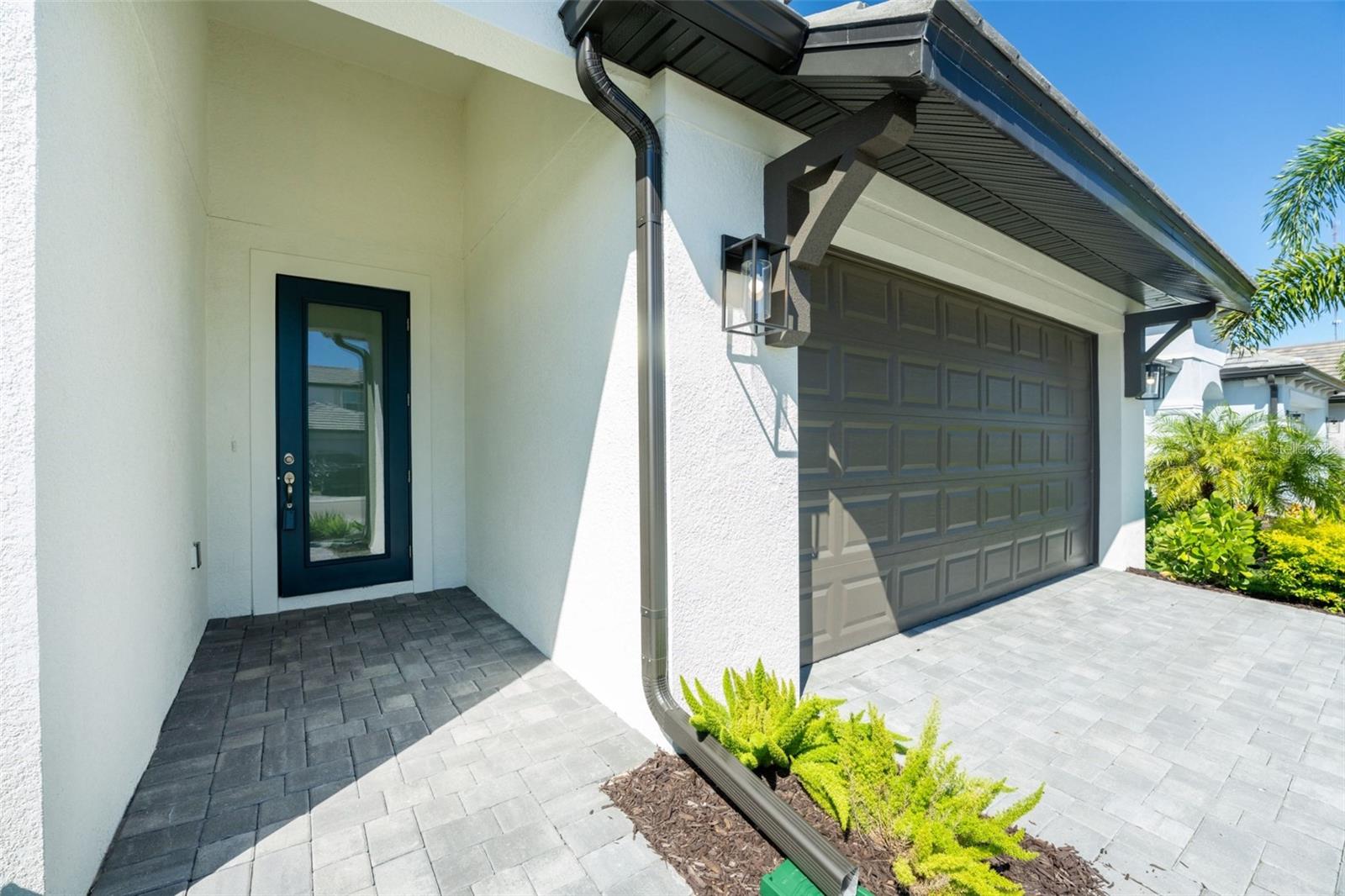 237 VISTERA BOULEVARD