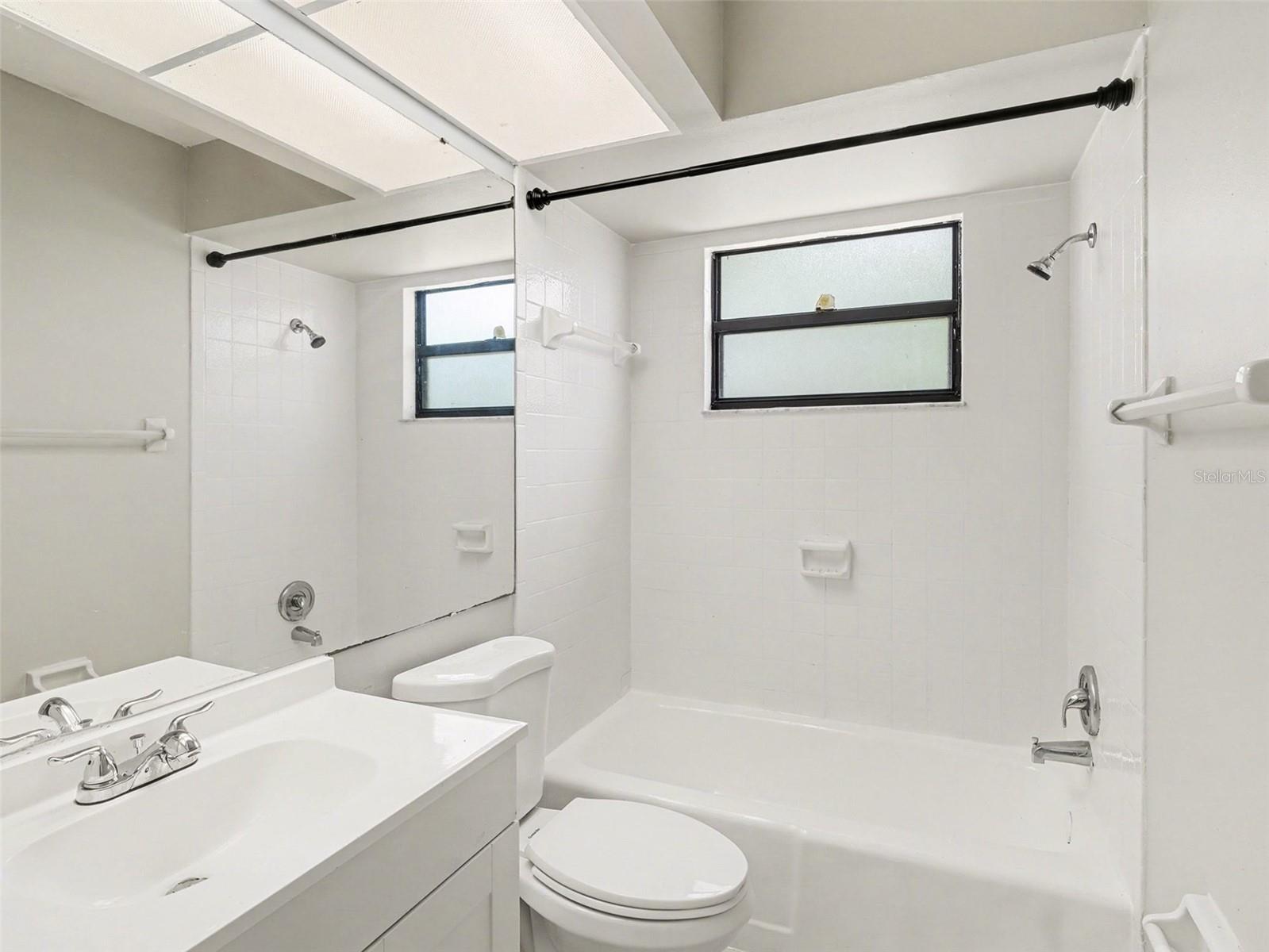 COUNTRY OAKS PH I - Residential