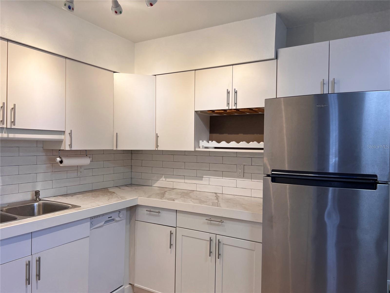 CENTRAL PARK SUB - Residential Income