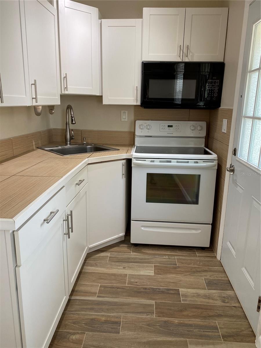 CENTRAL PARK SUB - Residential Income