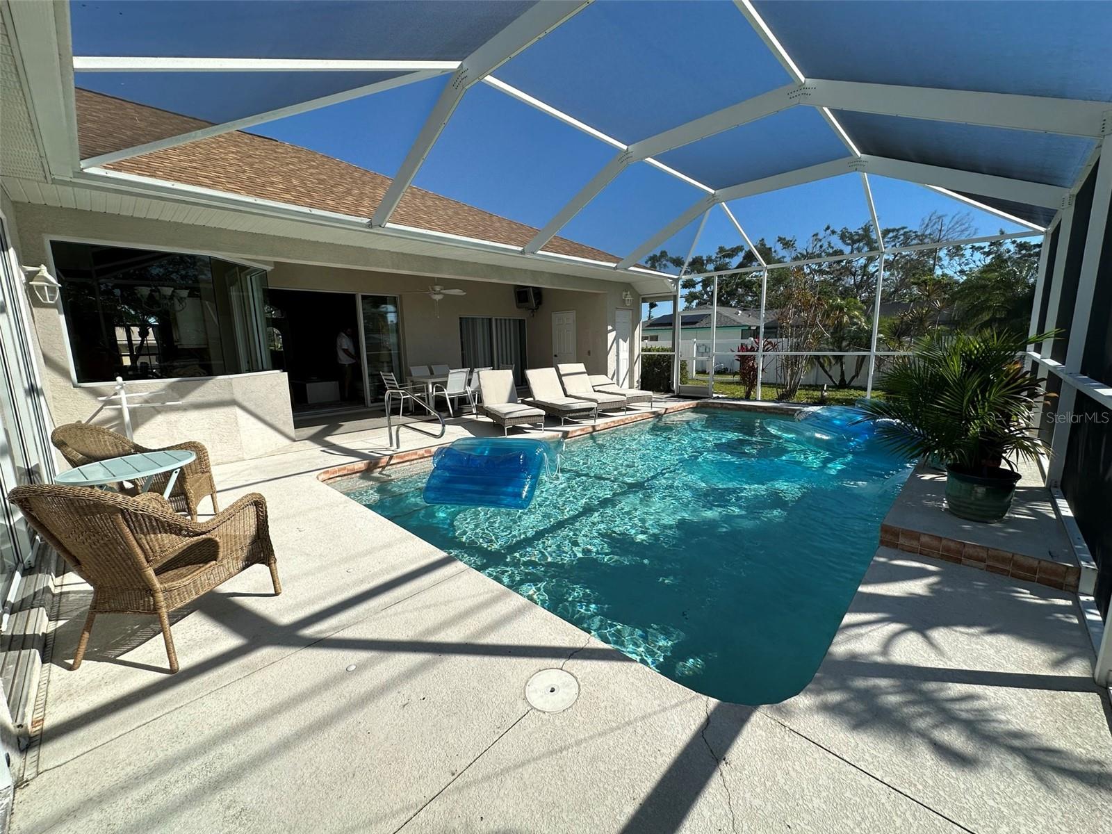 SOUTH VENICE - Residential Lease