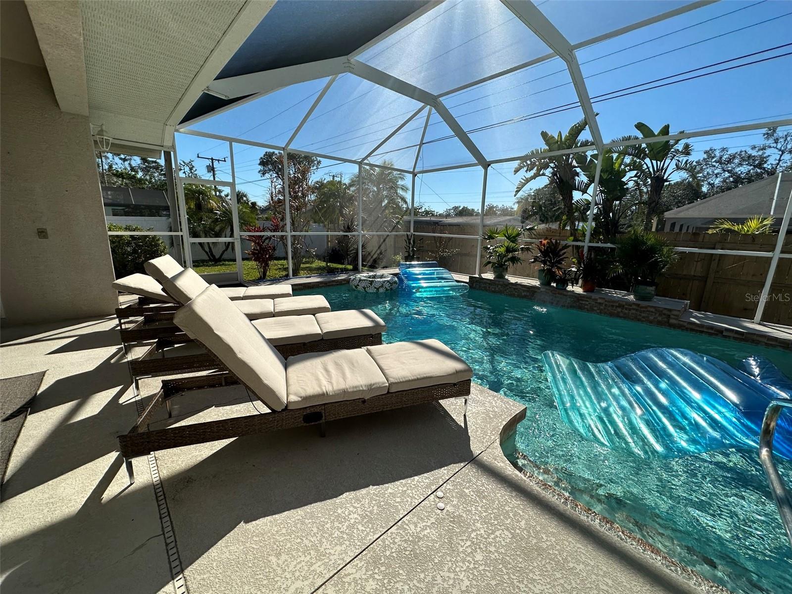 SOUTH VENICE - Residential Lease