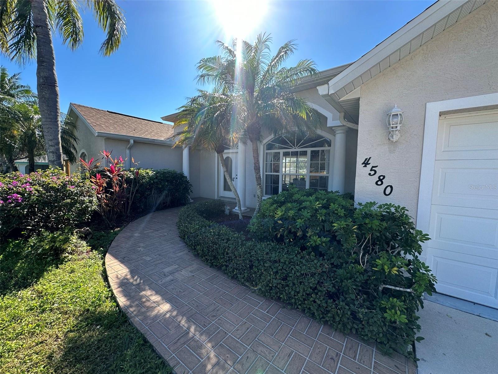 SOUTH VENICE - Residential Lease
