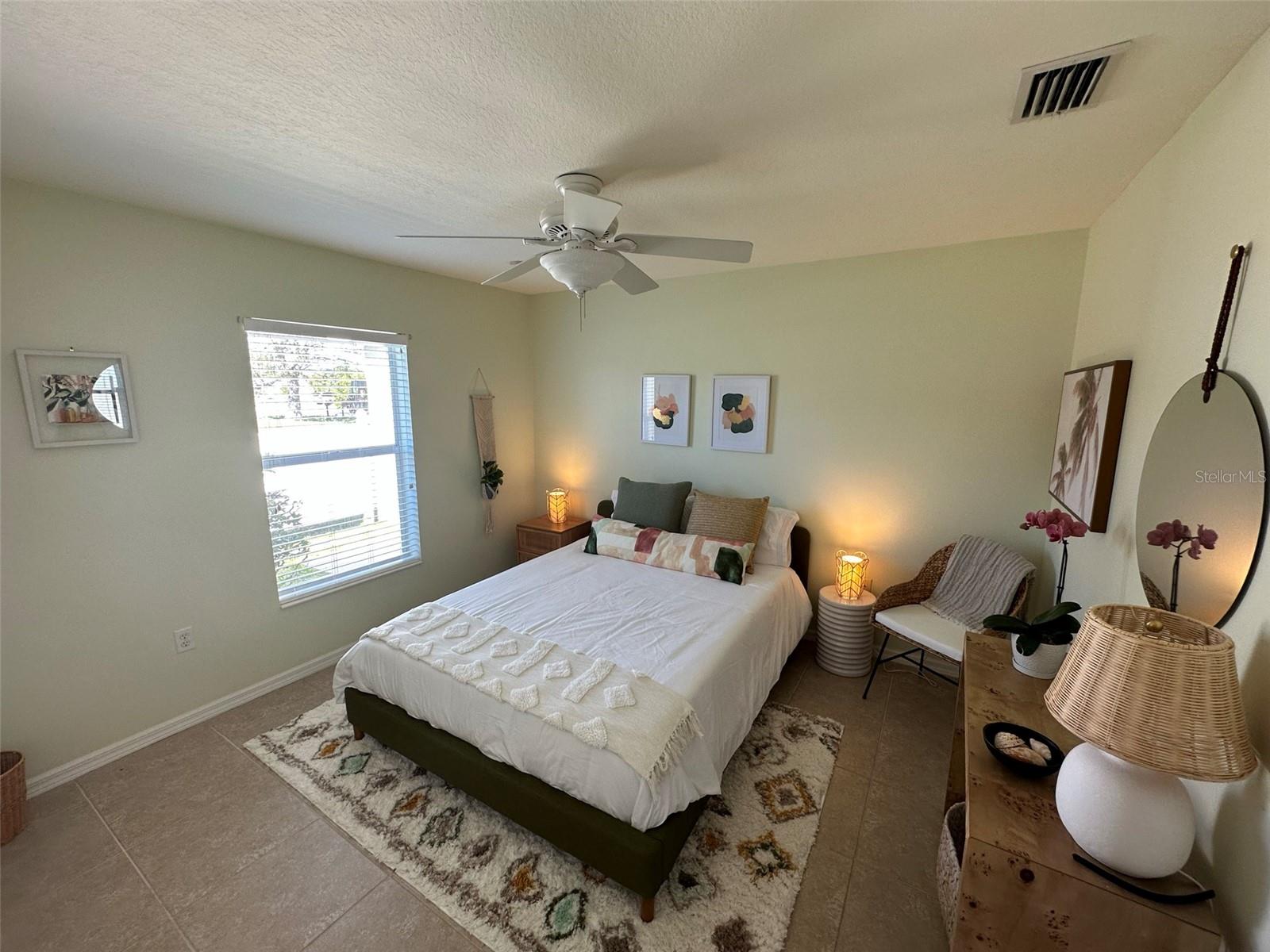 SOUTH VENICE - Residential Lease