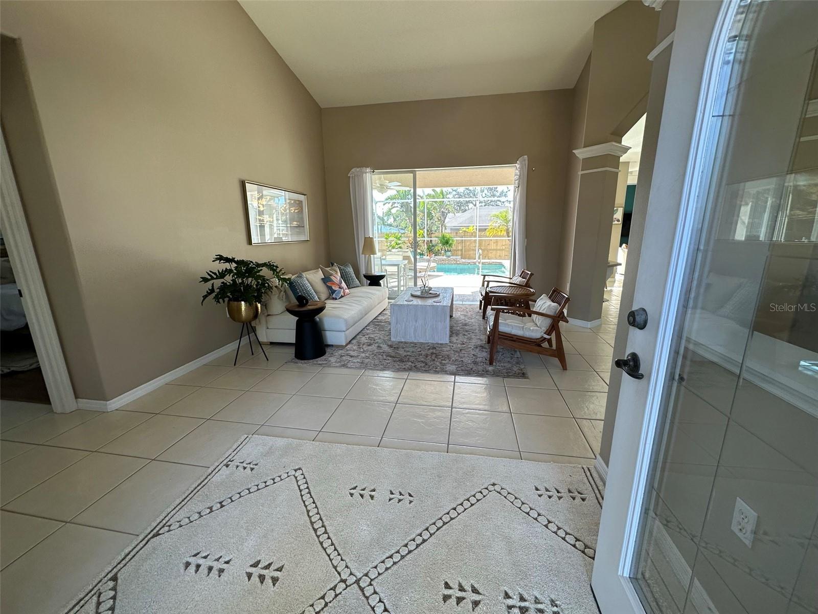 SOUTH VENICE - Residential Lease
