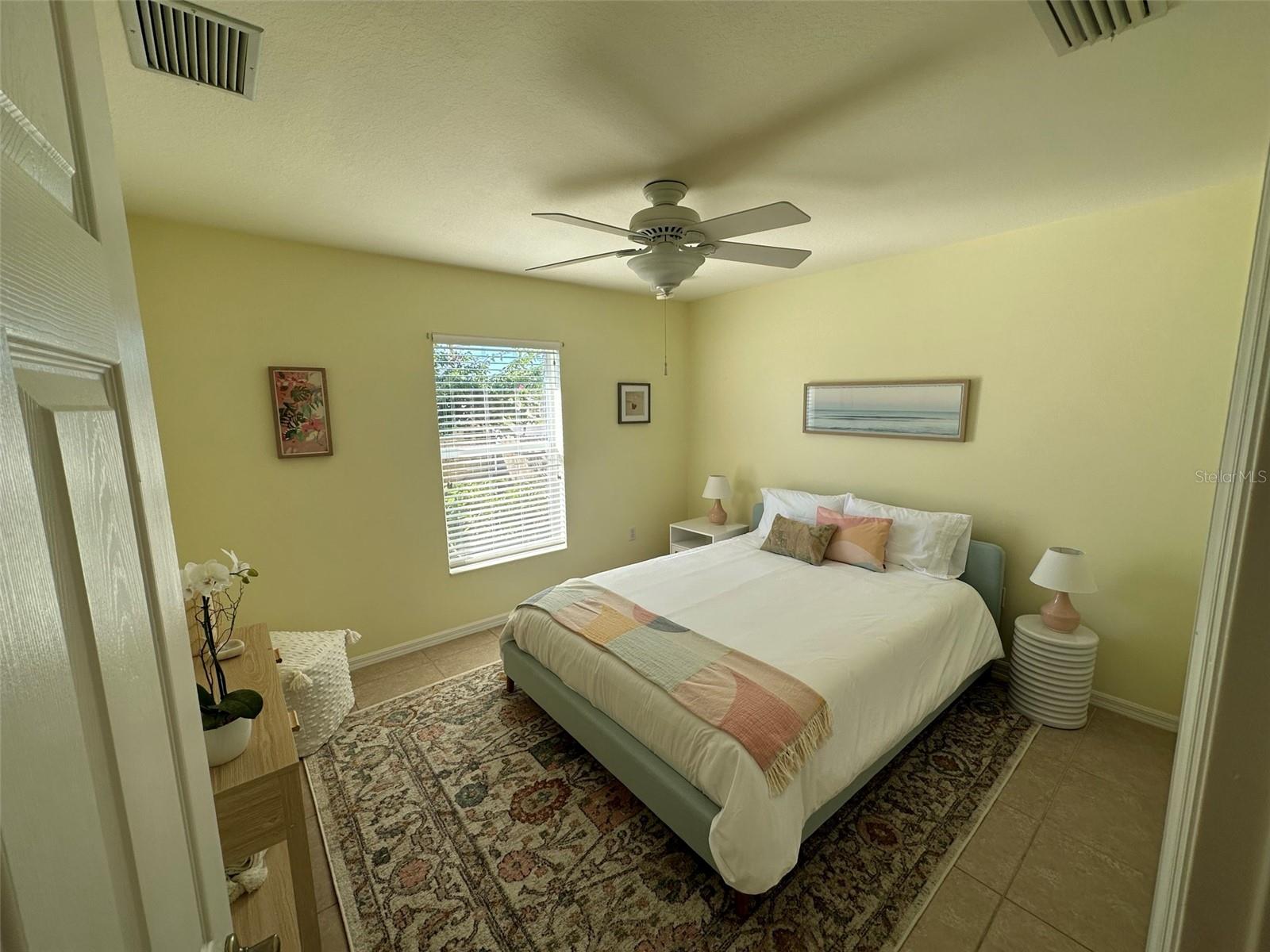 SOUTH VENICE - Residential Lease