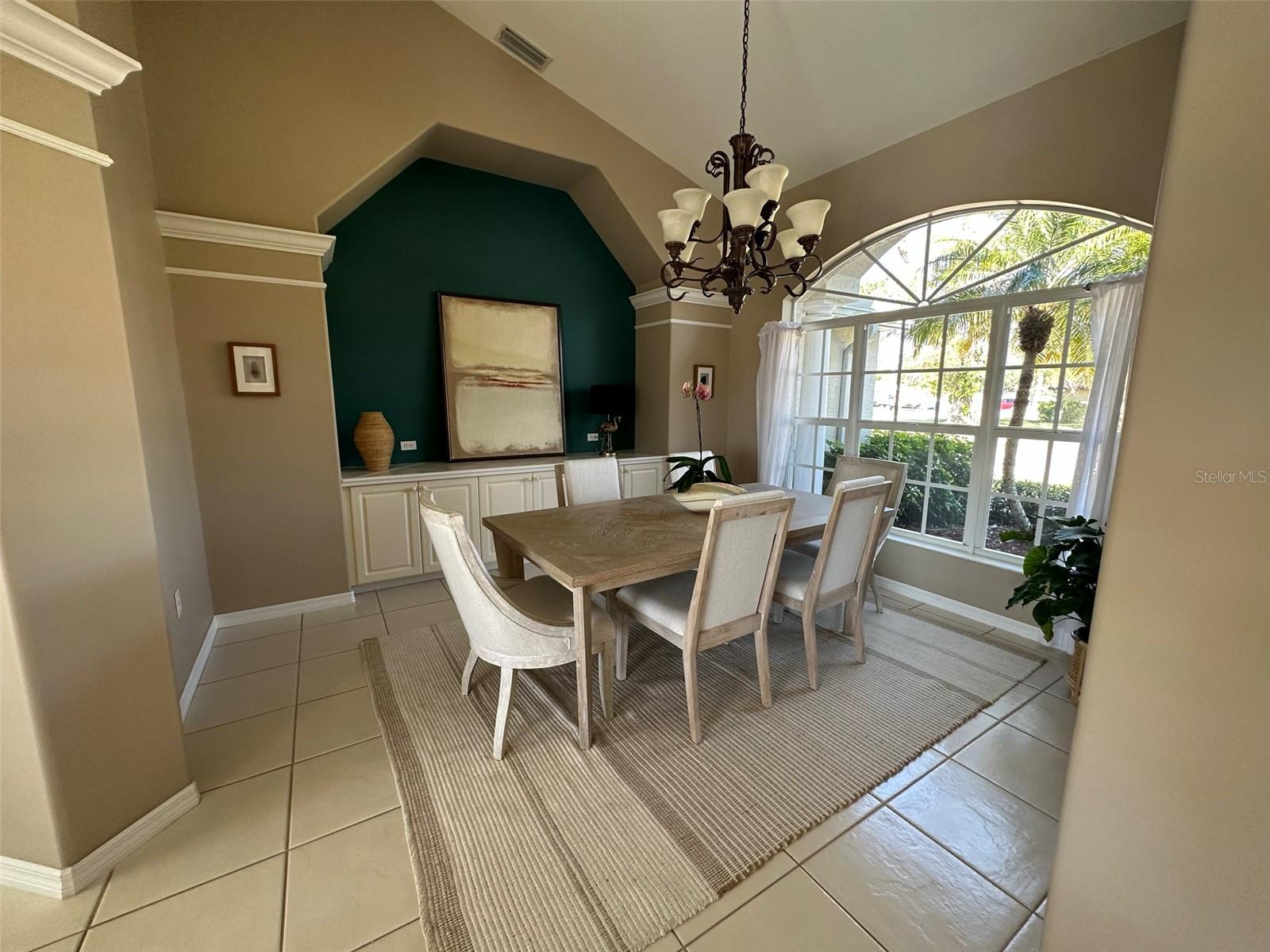 SOUTH VENICE - Residential Lease