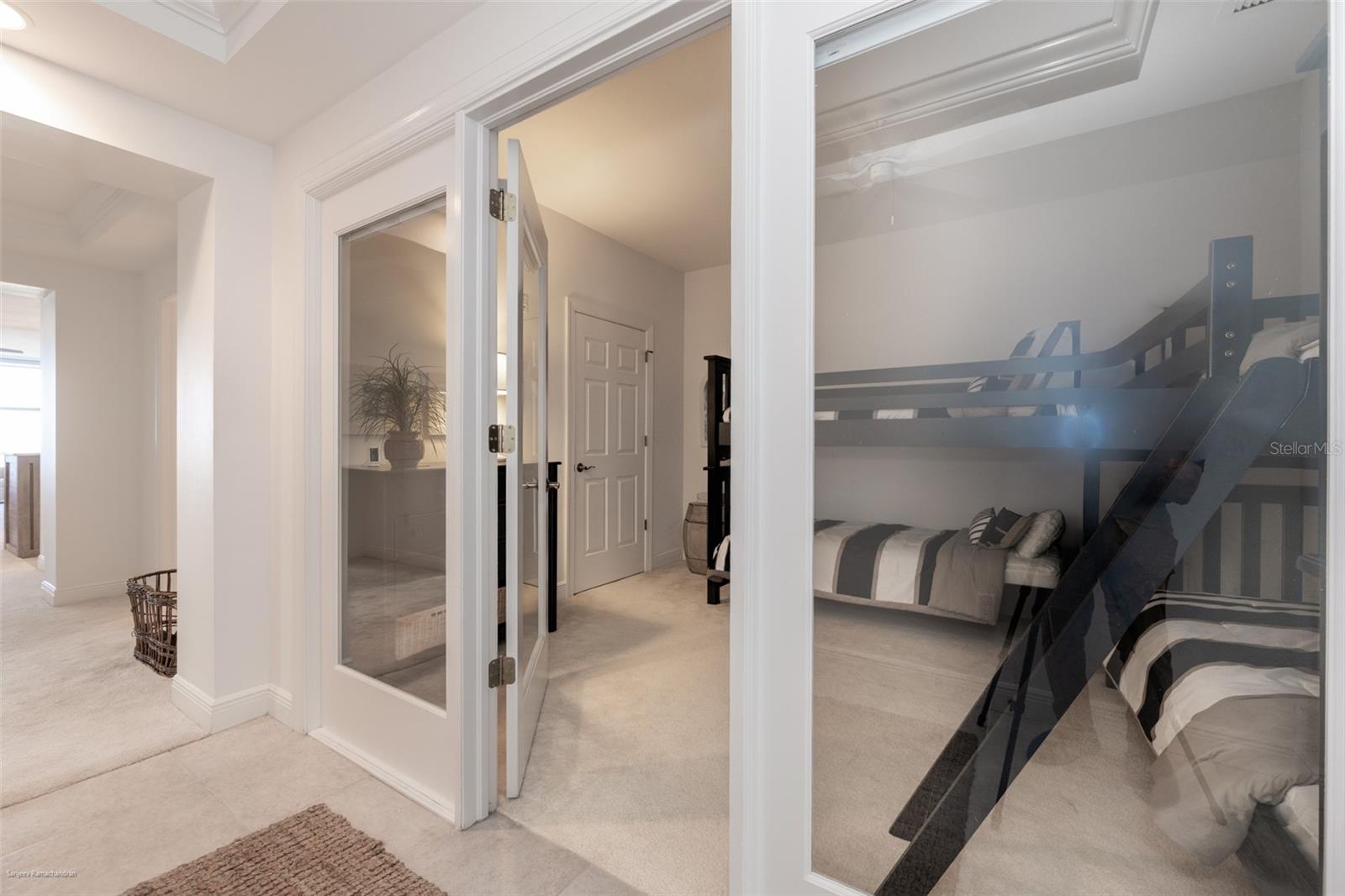 GRANDE ISLE TOWERS I & 02 PH I - Residential Lease