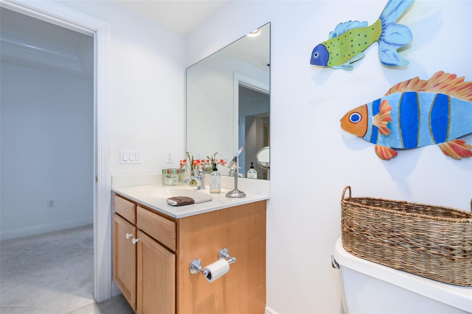GRANDE ISLE TOWERS I & 02 PH I - Residential Lease