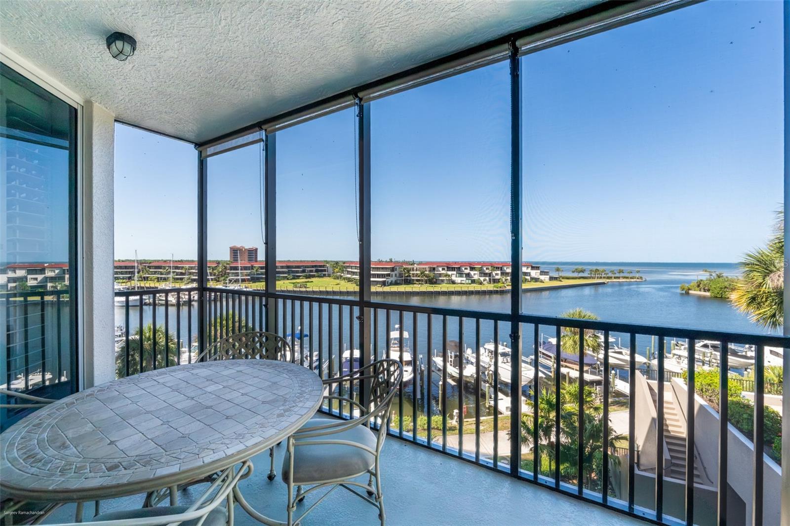 GRANDE ISLE TOWERS I & 02 PH I - Residential Lease