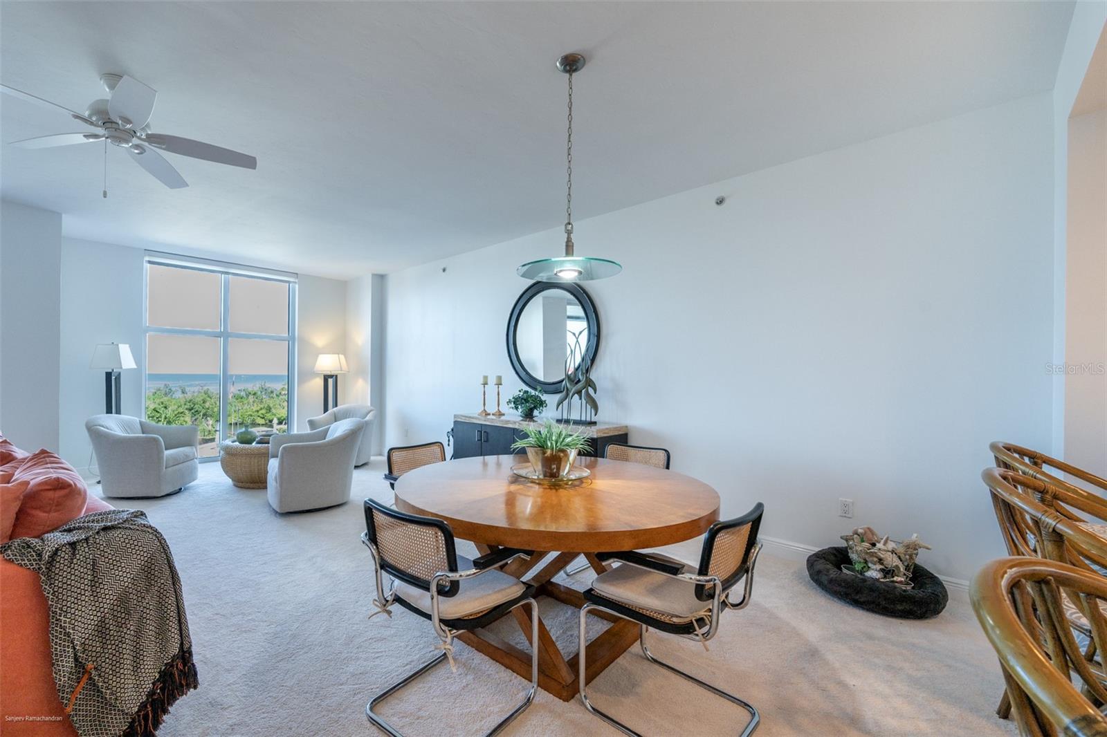 GRANDE ISLE TOWERS I & 02 PH I - Residential Lease