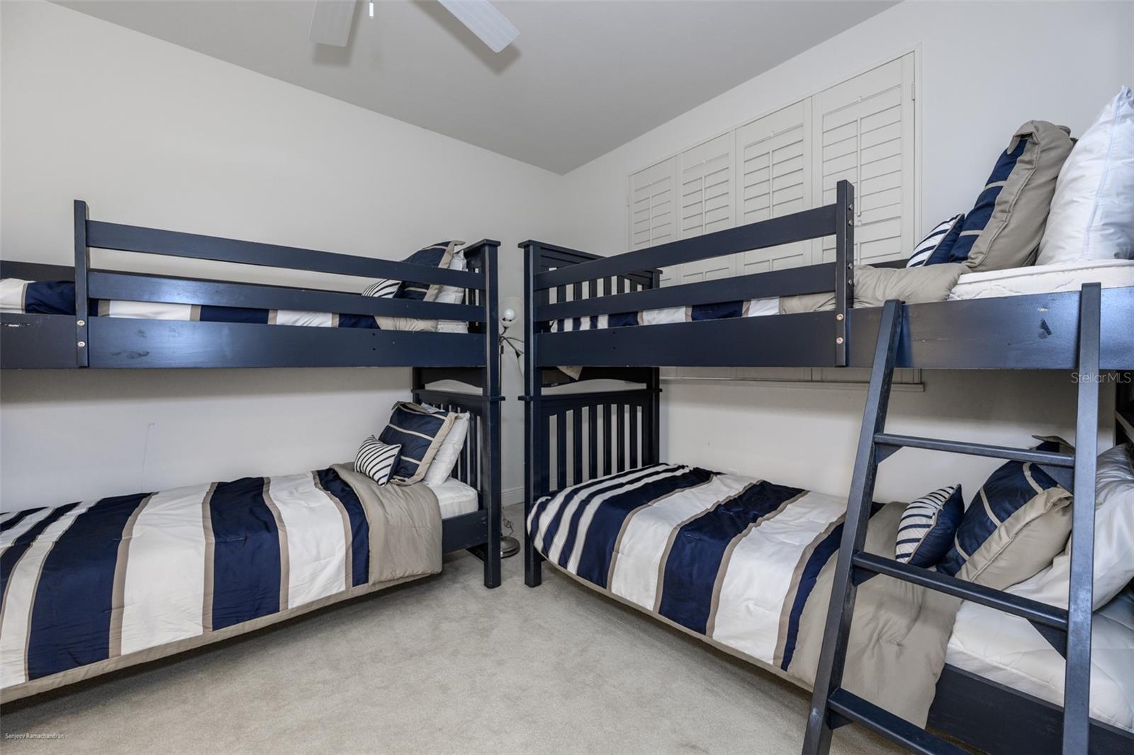 GRANDE ISLE TOWERS I & 02 PH I - Residential Lease