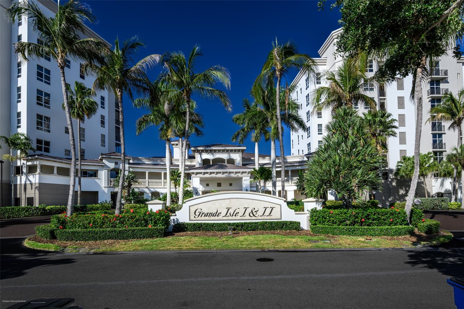 GRANDE ISLE TOWERS I & 02 PH I - Residential Lease