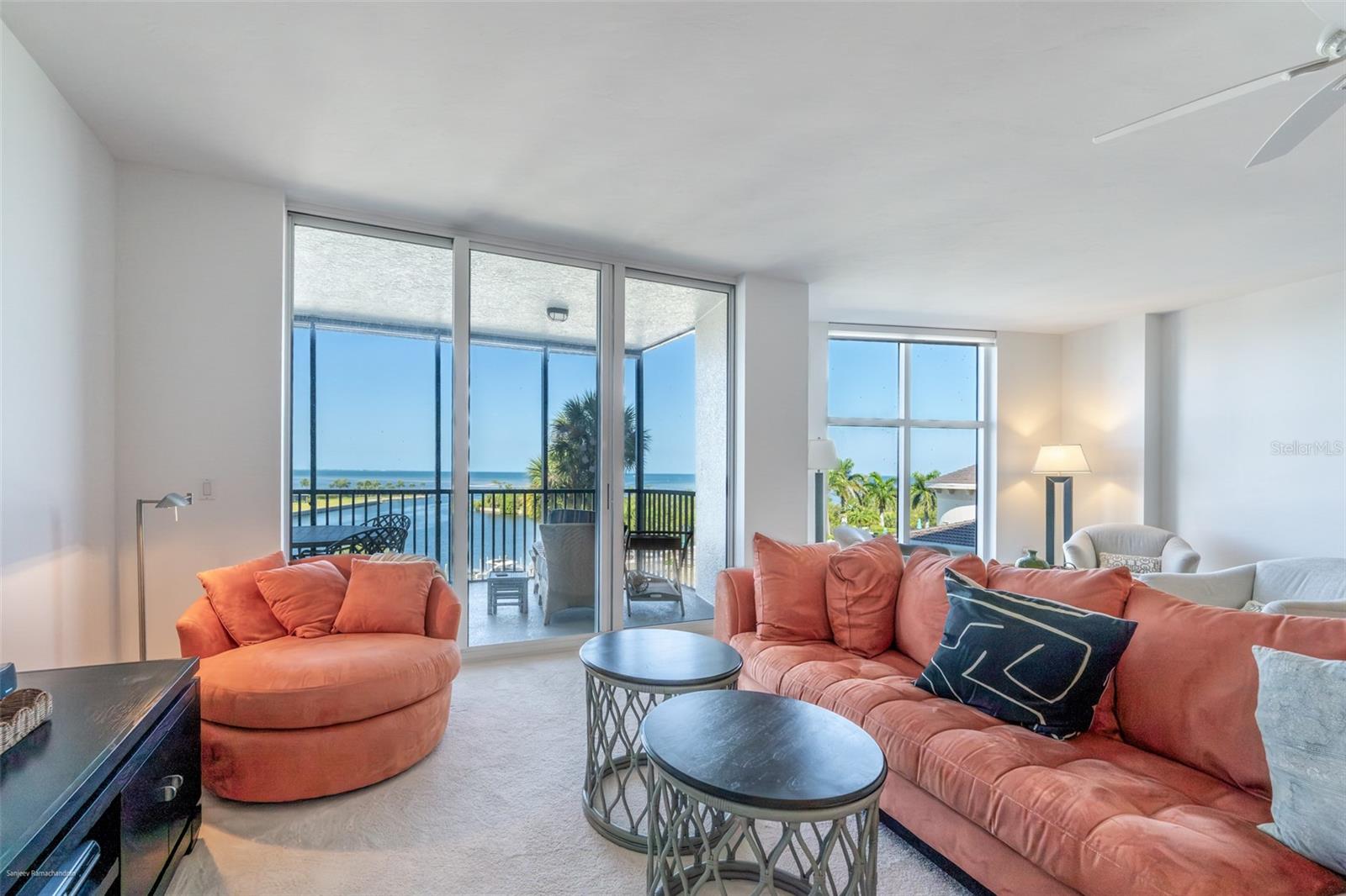 GRANDE ISLE TOWERS I & 02 PH I - Residential Lease