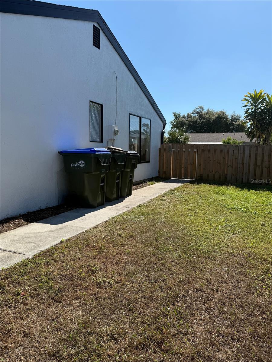 PORT CHARLOTTE SUB 41 - Residential Lease