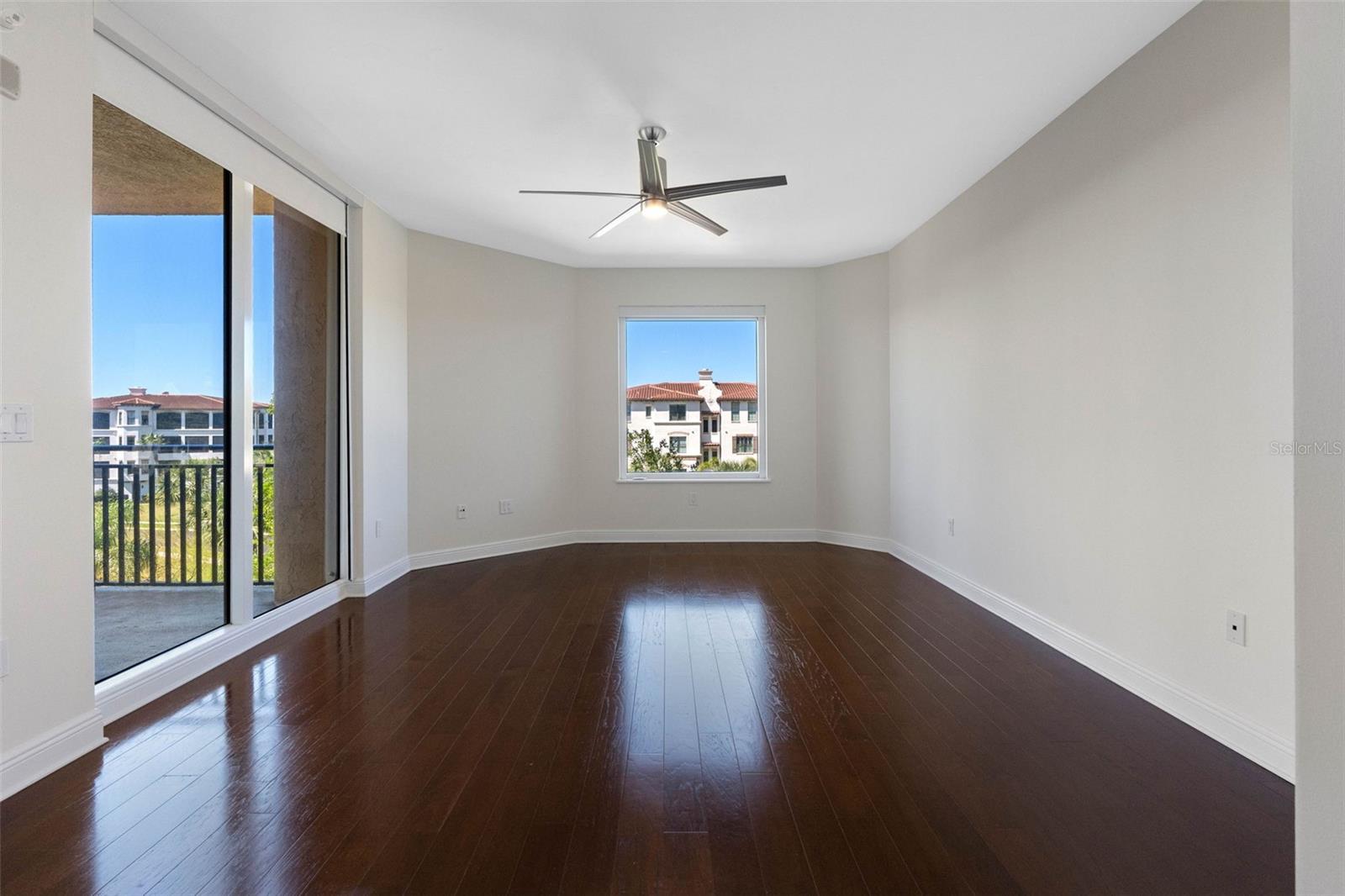 CASTILLO AT WESTSHORE YACHT CL - Residential