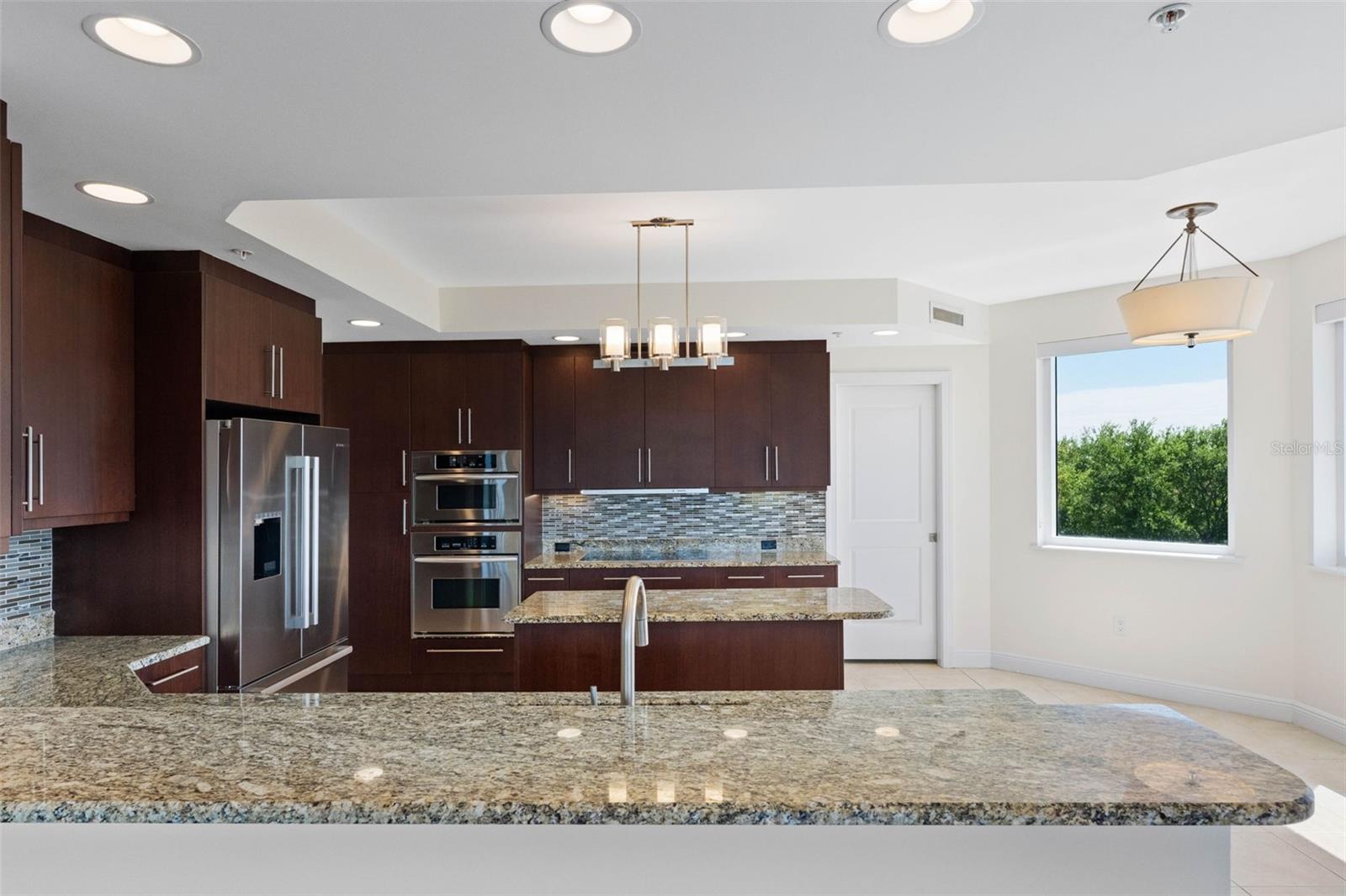 CASTILLO AT WESTSHORE YACHT CL - Residential