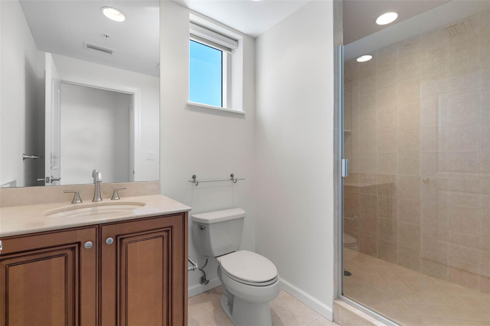 CASTILLO AT WESTSHORE YACHT CL - Residential